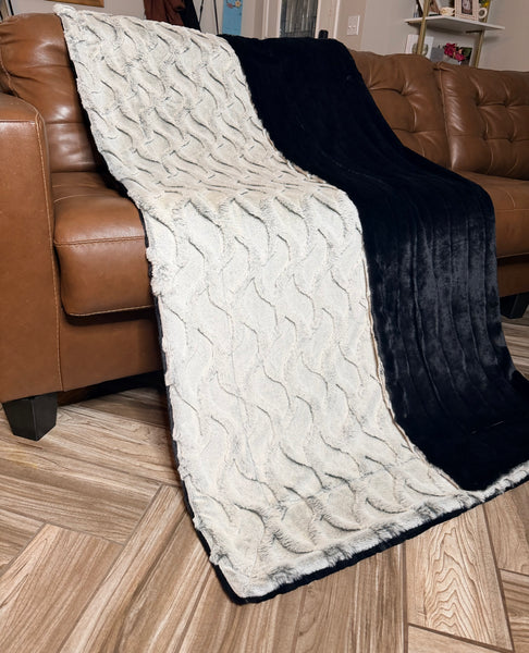 XL Night Bailey Bunny & Black Sydney