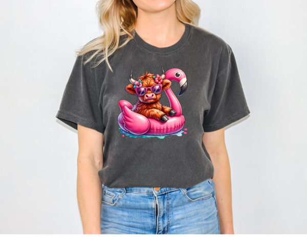 Comfort Colors  T-Shirt- Pepper T-Shirt Highland Cow Flamingo Float